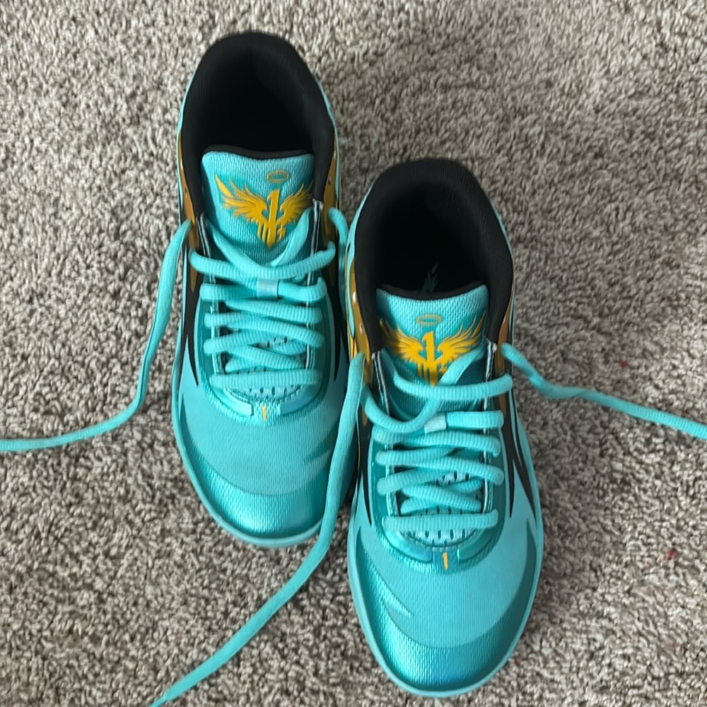 Melo Basketball Sneakers 🏀Comfy